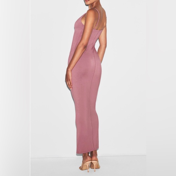 SKIMS Smooth Lounge Scoop Neck Dress Redwood | S 🌹 - Picture 2 of 9